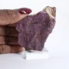 Purpurite du Portugal – Roche brute de collection sur socle - 1